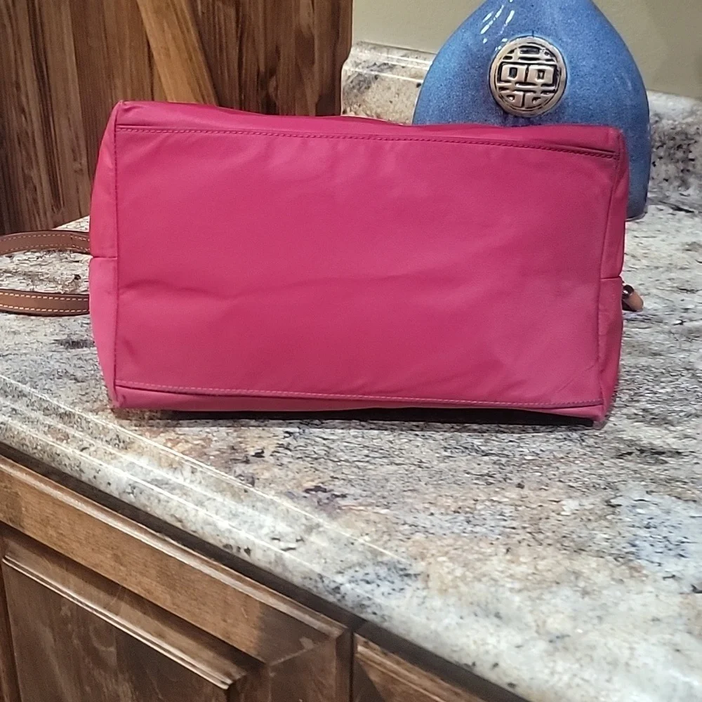 DOONEY & BOURKE RED NYLON SATCHEL TOTE - Picture 9 of 12